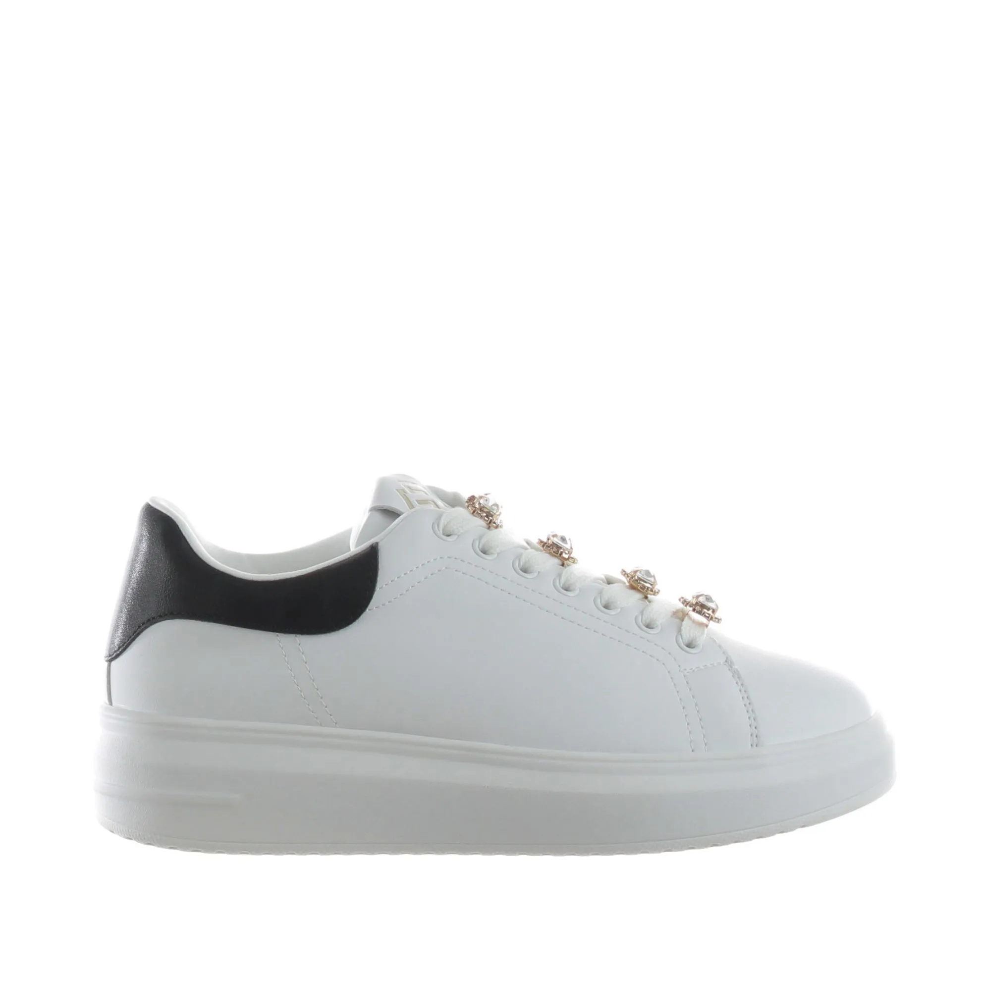 Sneaker in pelle con accessorio gioiello